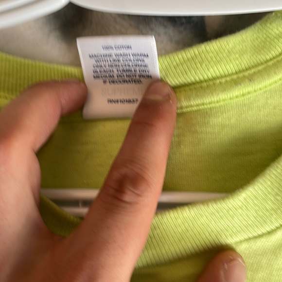 Supreme tee - Picture 3 of 4